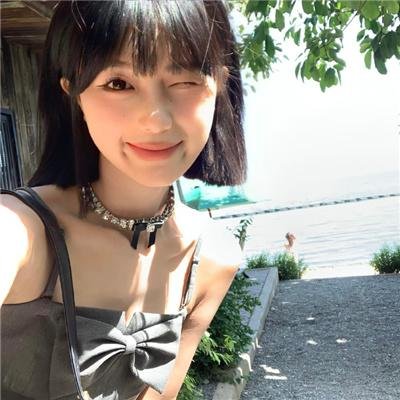 活在暗下